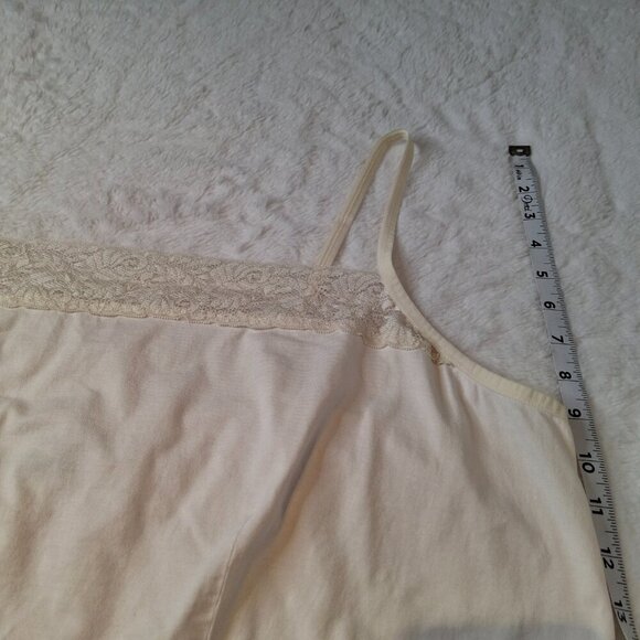 Lane Bryant Lace Cami Sz 26/28 Modal Blend Adjustable Straps Neutral Minimalist - Picture 11 of 11